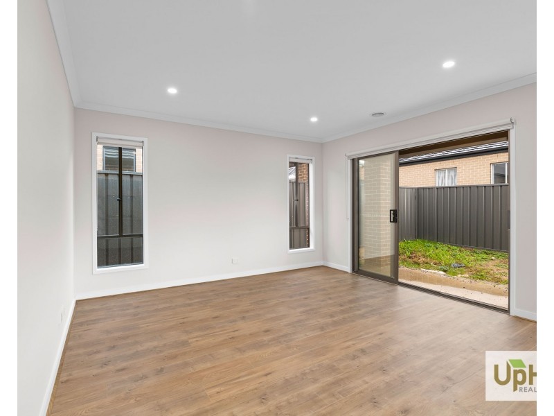 88 Yaralla Circuit, Clyde VIC 3978