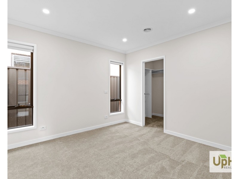 88 Yaralla Circuit, Clyde VIC 3978