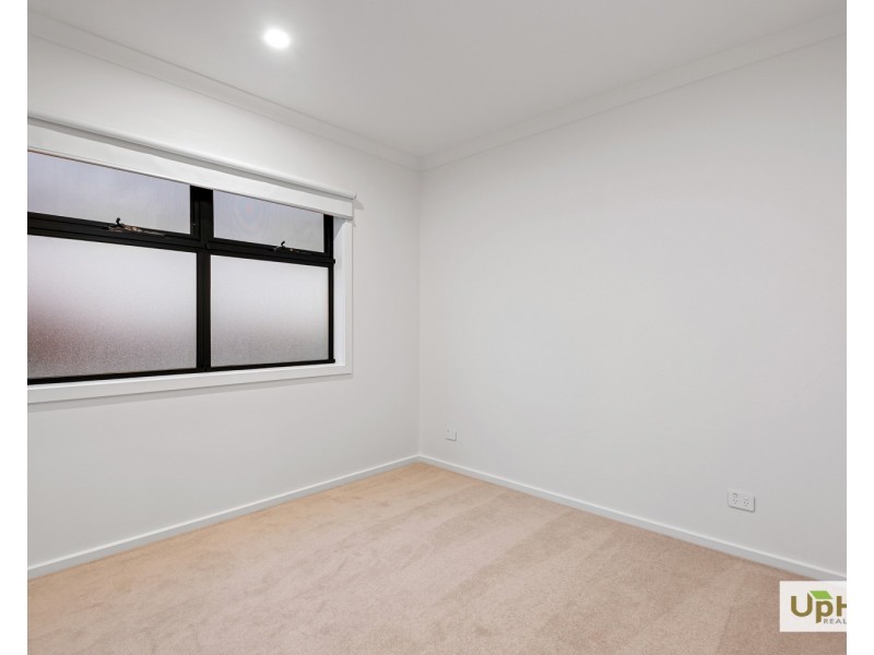 38 Carnival Boulevard, Berwick VIC 3806