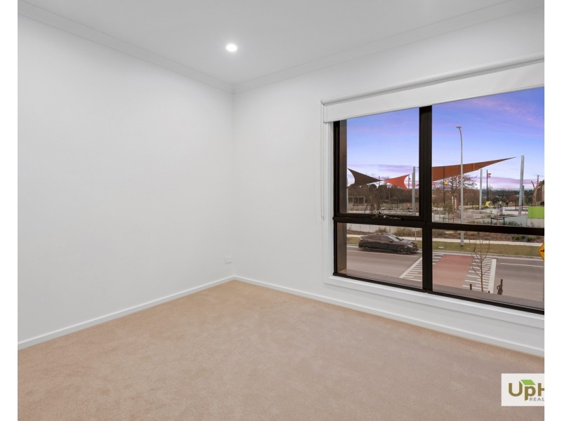 38 Carnival Boulevard, Berwick VIC 3806