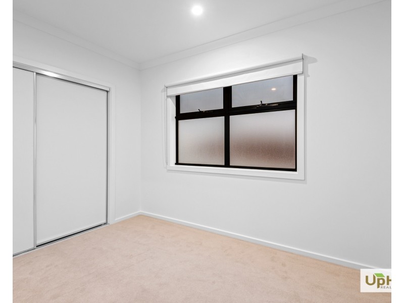 38 Carnival Boulevard, Berwick VIC 3806