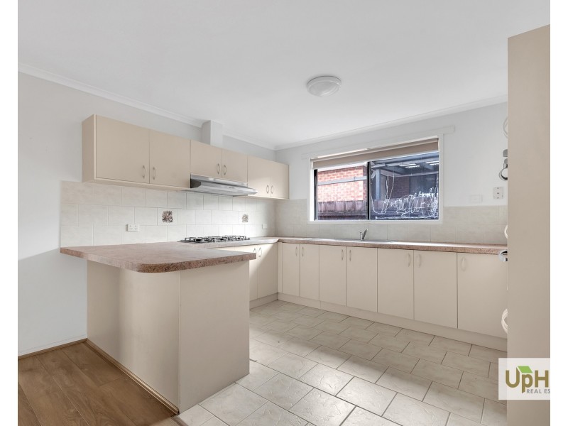 18 Rendell Place, Hampton Park VIC 3976