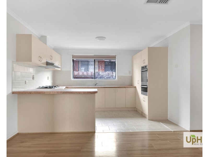 18 Rendell Place, Hampton Park VIC 3976