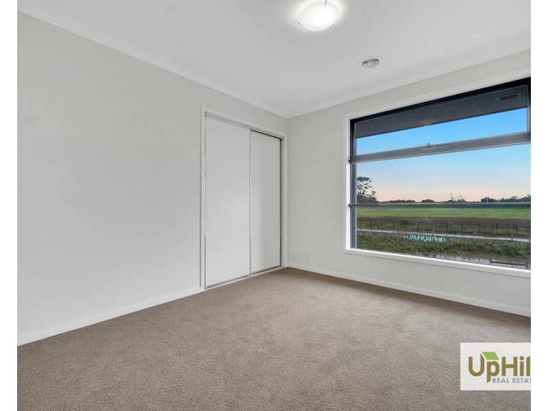 46 Treehouse Avenue, Clyde VIC 3978