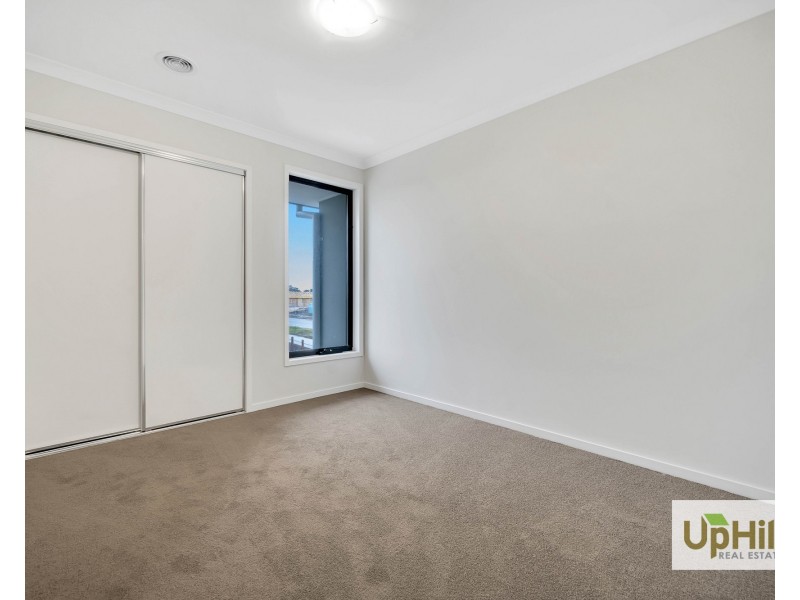 46 Treehouse Avenue, Clyde VIC 3978