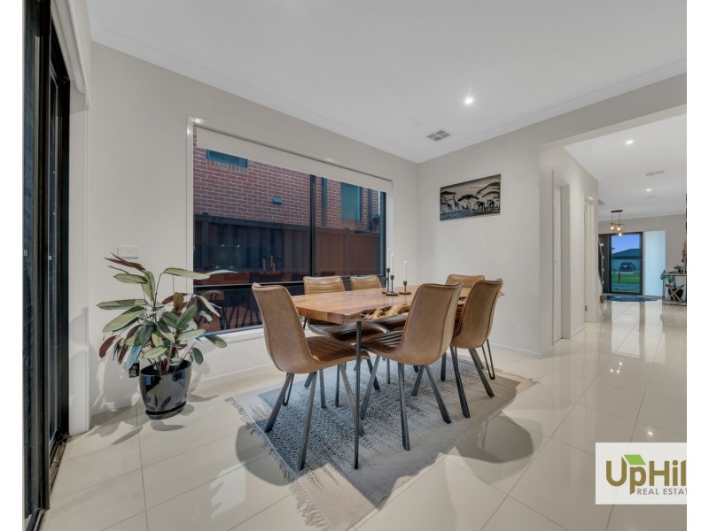 23 Tideswell Street, Clyde North VIC 3978