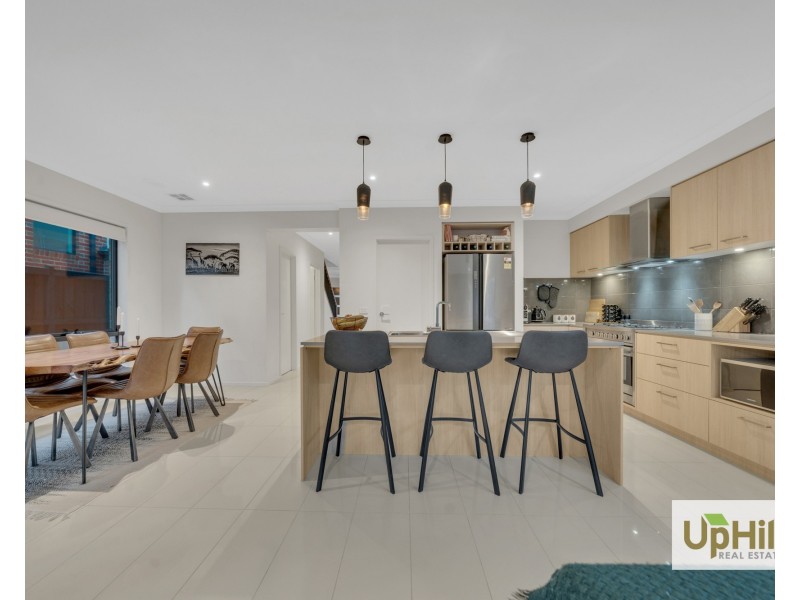 23 Tideswell Street, Clyde North VIC 3978