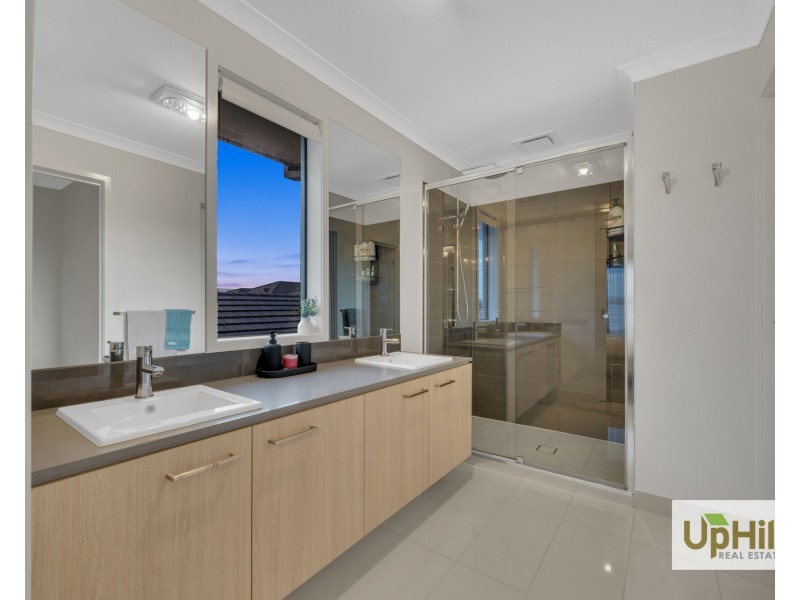 23 Tideswell Street, Clyde North VIC 3978