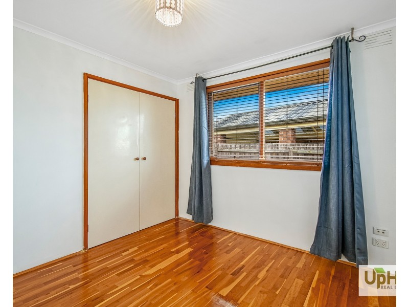 4 Greenmount Close, Narre Warren VIC 3805