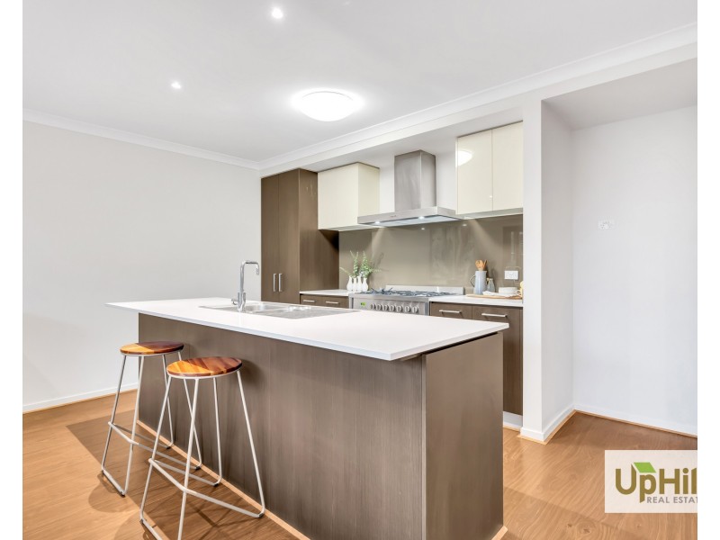 28 SELANDRA BOULEVARD, Clyde North VIC 3978