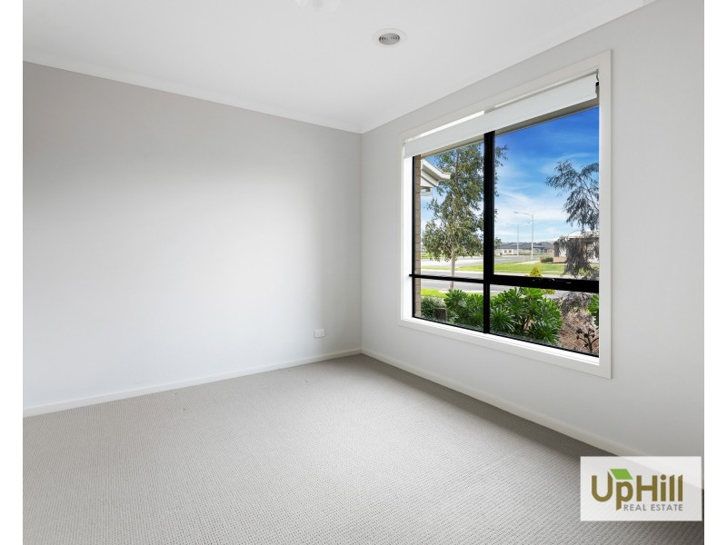 59 Karawarra Circuit, Cranbourne North VIC 3977