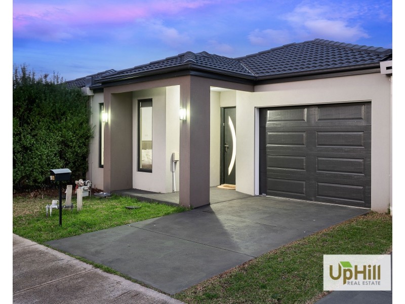 45A Wilkiea Crescent, Cranbourne North VIC 3977