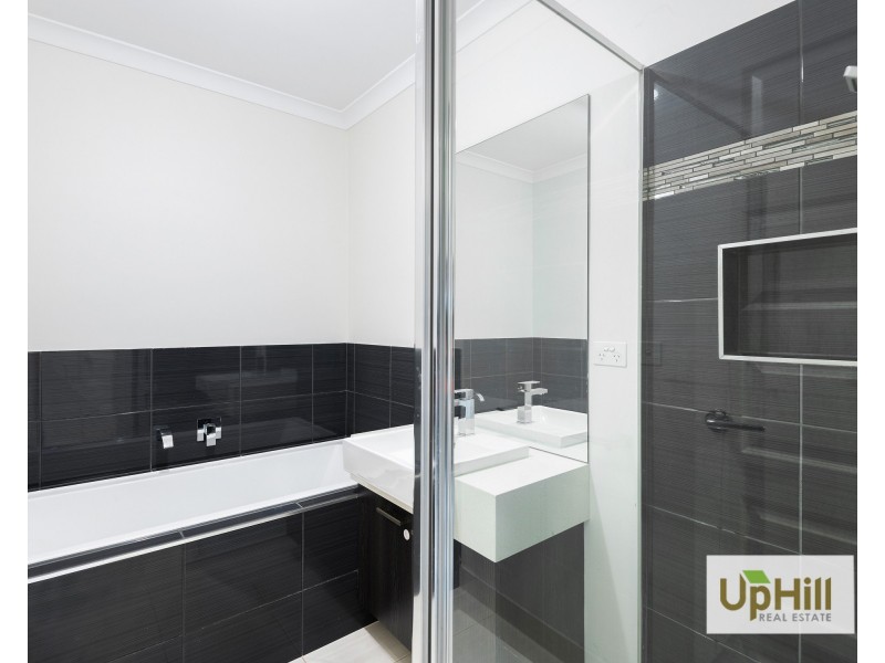 45A Wilkiea Crescent, Cranbourne North VIC 3977
