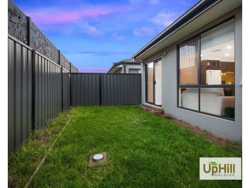 45A Wilkiea Crescent, Cranbourne North VIC 3977