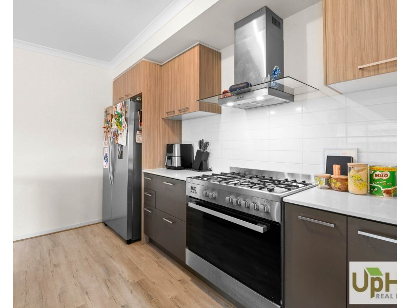 20 Mahal Drive, Clyde North VIC 3978