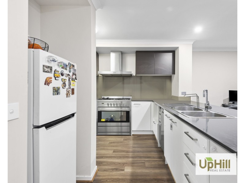 3  Birchmore Place, Clyde North VIC 3978