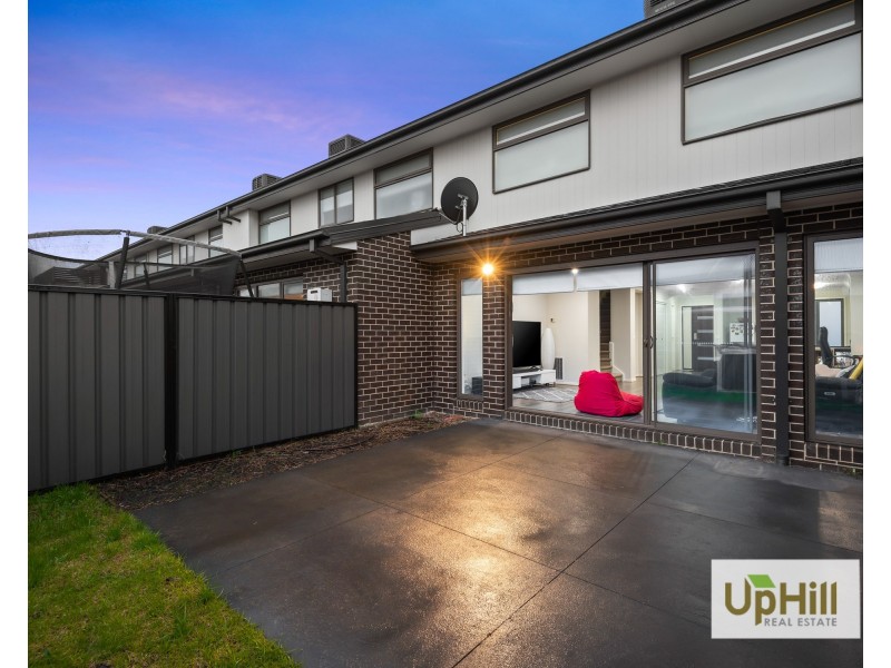 3  Birchmore Place, Clyde North VIC 3978