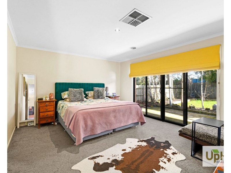 6 Dartmoor Drive, Cranbourne East VIC 3977