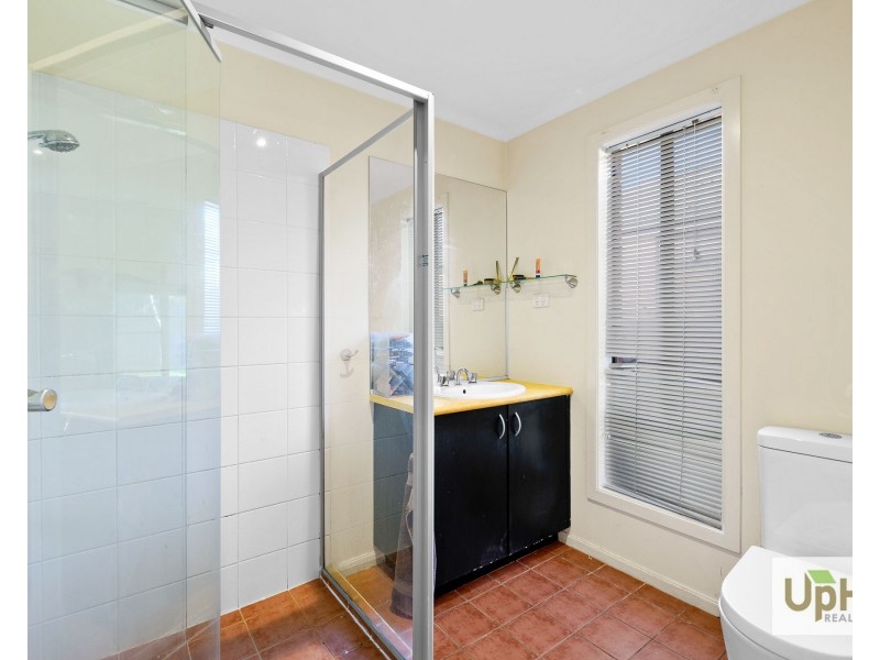 6 Dartmoor Drive, Cranbourne East VIC 3977