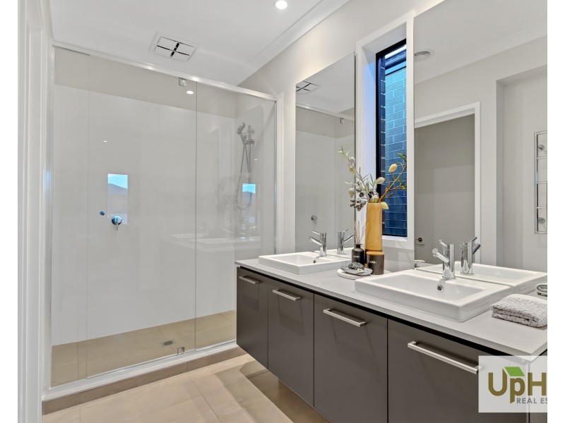 92 Yaralla circuit, Clyde VIC 3978