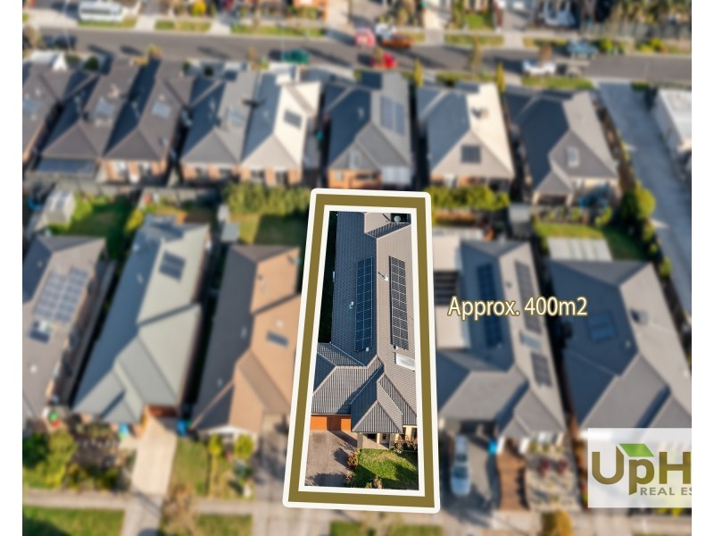 15 Jutland Close, Clyde North VIC 3978