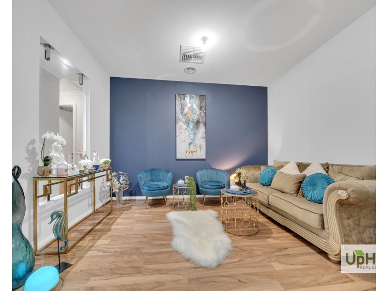 27 Fairweather Parade, Officer VIC 3809