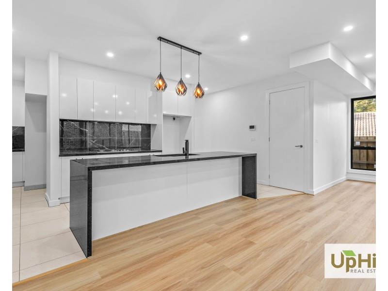 1/35 Manuka Road, Berwick VIC 3806