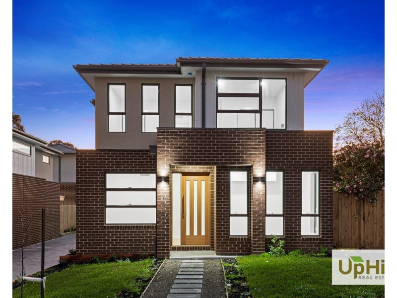 2/35 Manuka Road, Berwick VIC 3806