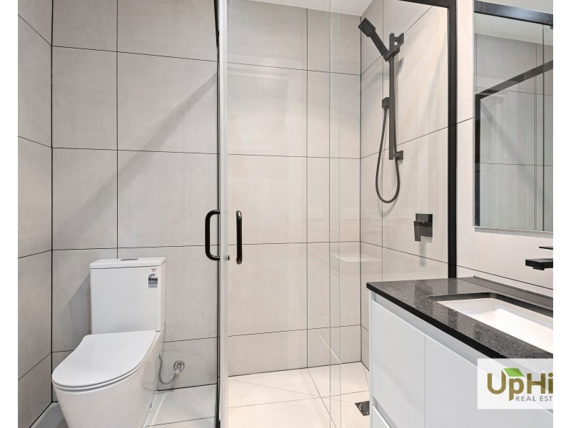 2/35 Manuka Road, Berwick VIC 3806