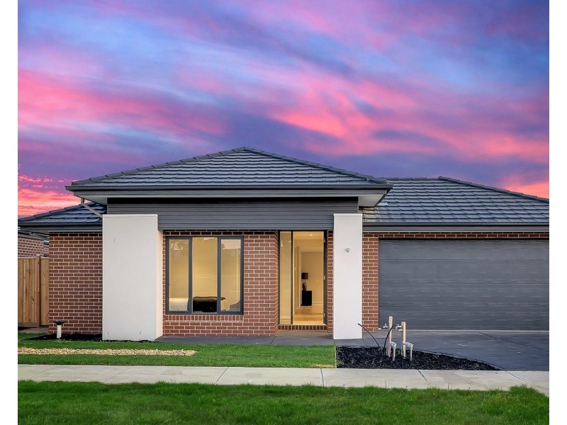 93 Yaralla circuit, Clyde VIC 3978