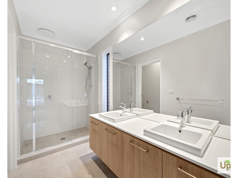 61 Ashtead Street, Clyde VIC 3978