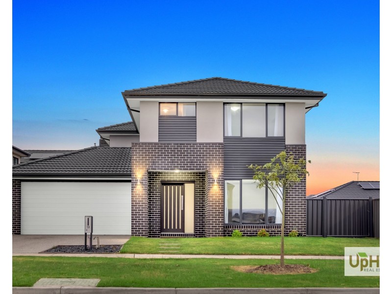 19 Merribrook Boulevard, Clyde VIC 3978