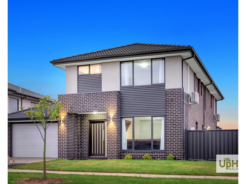 19 Merribrook Boulevard, Clyde VIC 3978