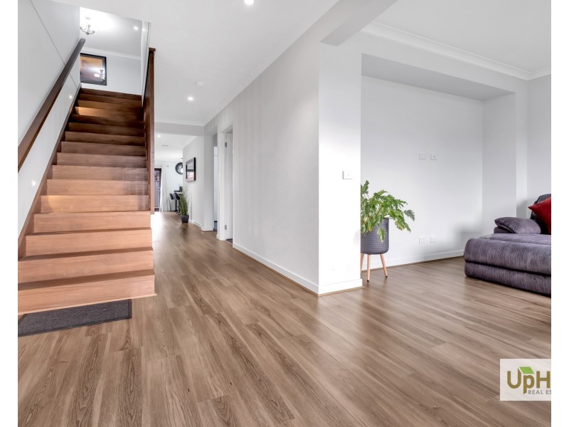 19 Merribrook Boulevard, Clyde VIC 3978