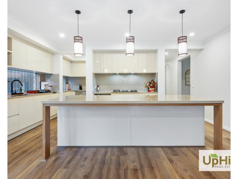 49 Masquerade Road, Berwick VIC 3806