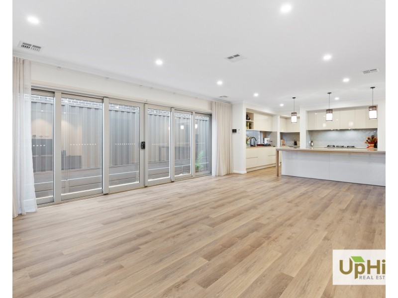 49 Masquerade Road, Berwick VIC 3806