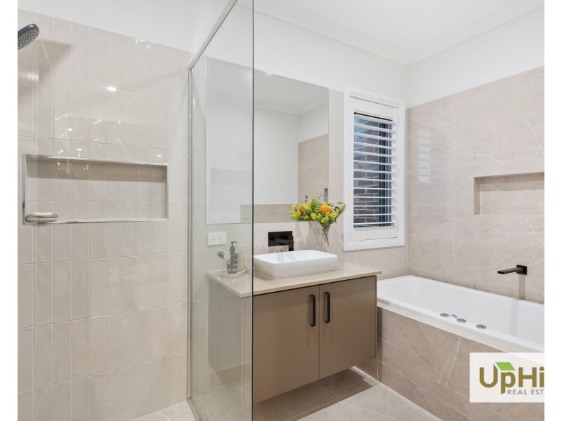 49 Masquerade Road, Berwick VIC 3806