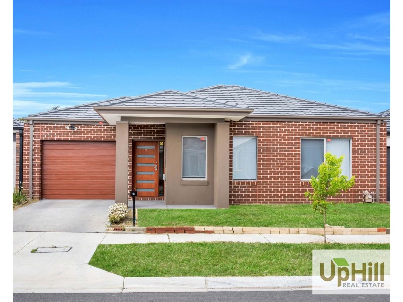 6 The Oaks Avenue, Pakenham VIC 3810