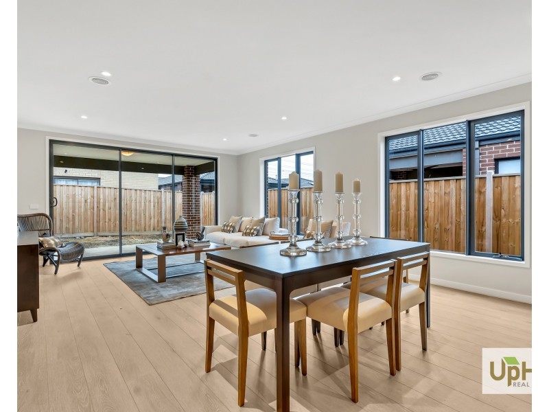 94 Yaralla circuit, Clyde VIC 3978