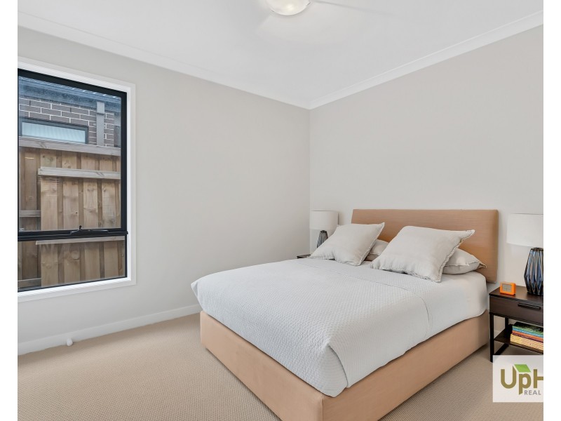 94 Yaralla circuit, Clyde VIC 3978