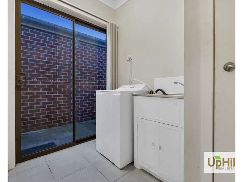 24 Naas Road, Clyde North VIC 3978