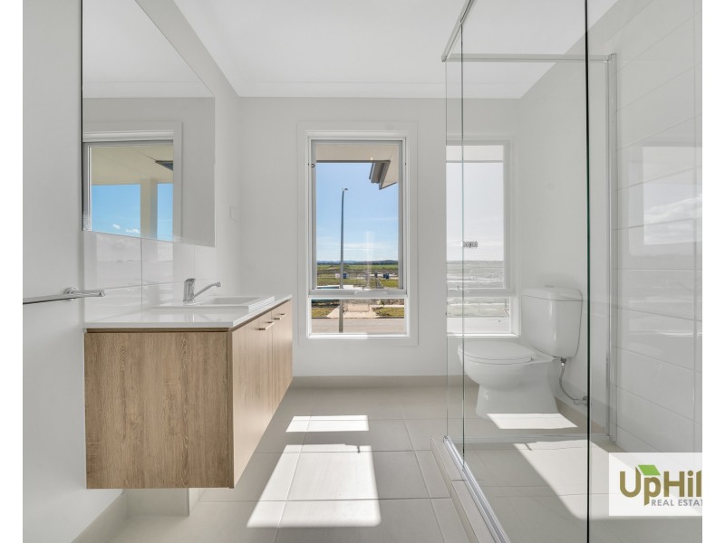 138 Carnival Boulevard, Berwick VIC 3806