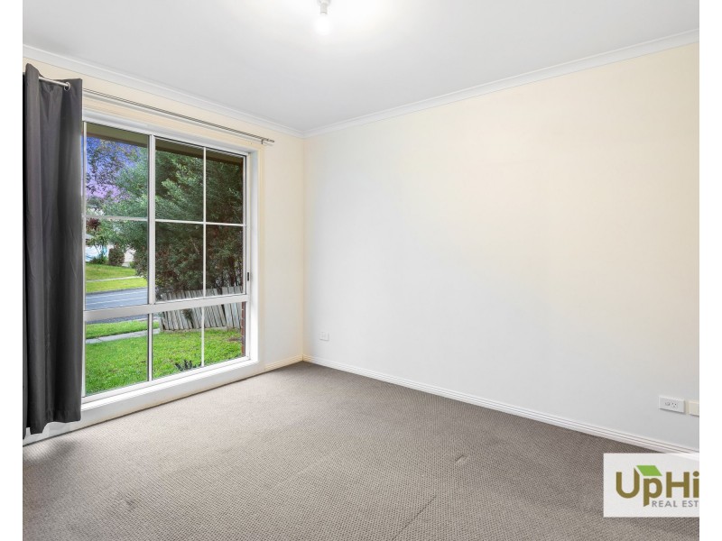 70 Leigh Drive, Pakenham VIC 3810