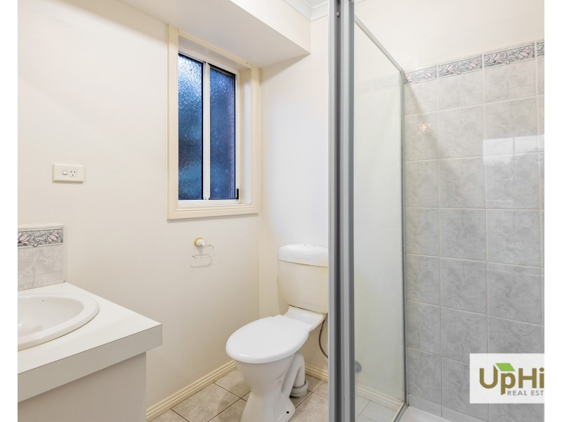 70 Leigh Drive, Pakenham VIC 3810