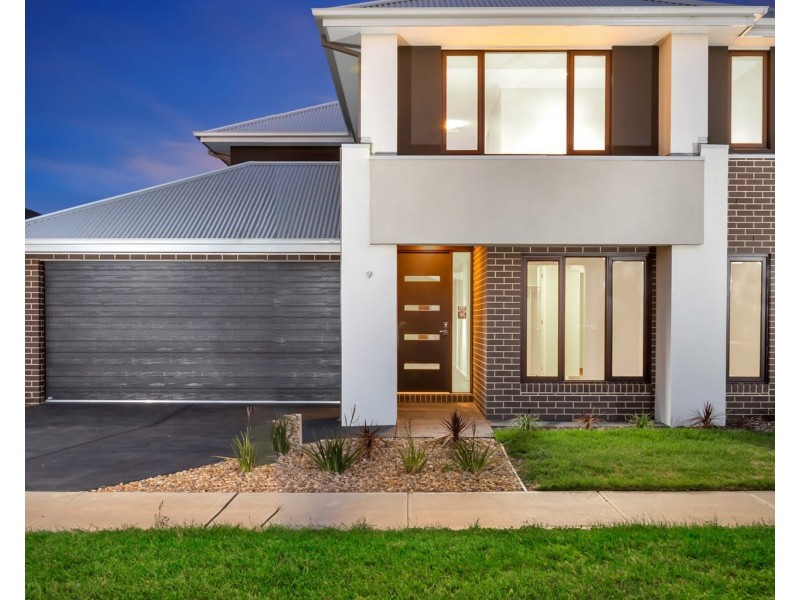 70 Yaralla circuit, Clyde VIC 3978