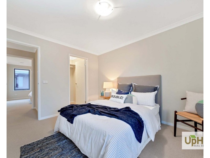 70 Yaralla circuit, Clyde VIC 3978