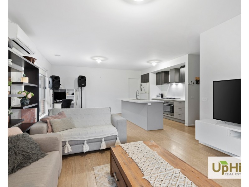 3 Majorca Drive, Clyde North VIC 3978