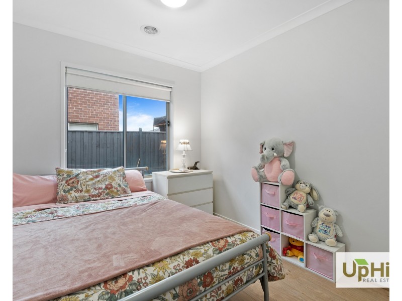 3 Majorca Drive, Clyde North VIC 3978