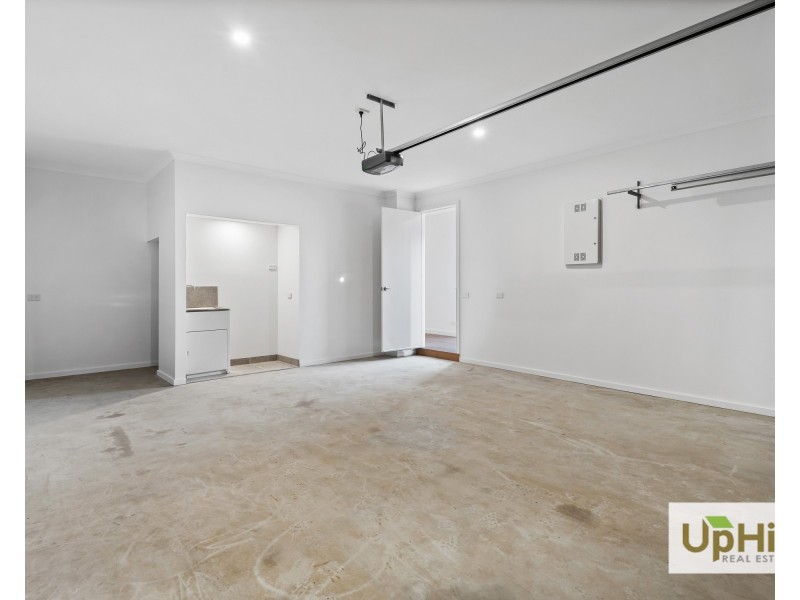 16 Ironwood Avenue, Cranbourne North VIC 3977