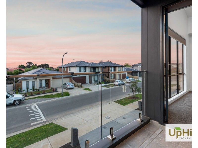 16 Ironwood Avenue, Cranbourne North VIC 3977